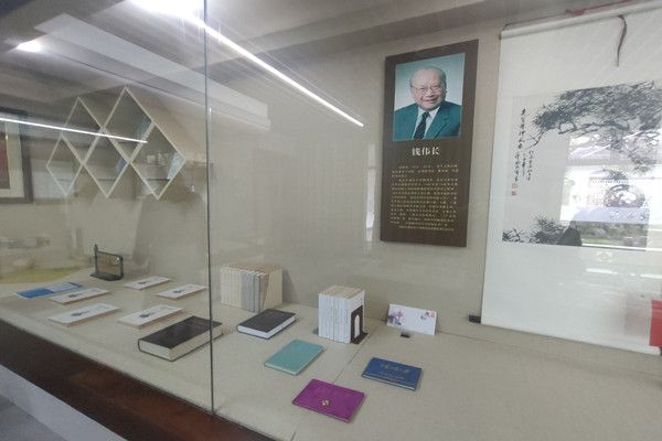 b853dcd354f5e1e6fc27dca1d6ae9ae_副本.jpg